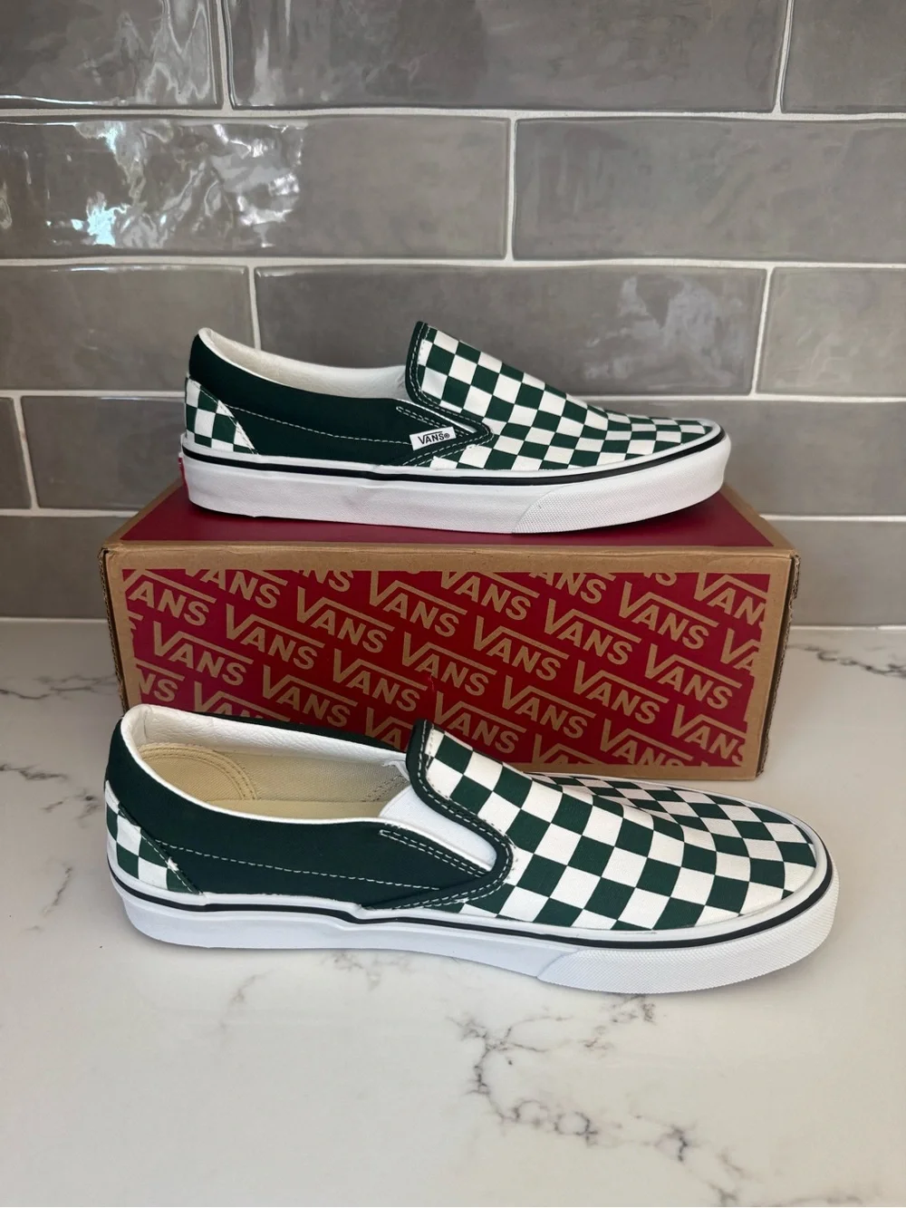 Brand New Vans Classic Slip-On Checkerboard Sneakers - Green & White M 8 W 9.5